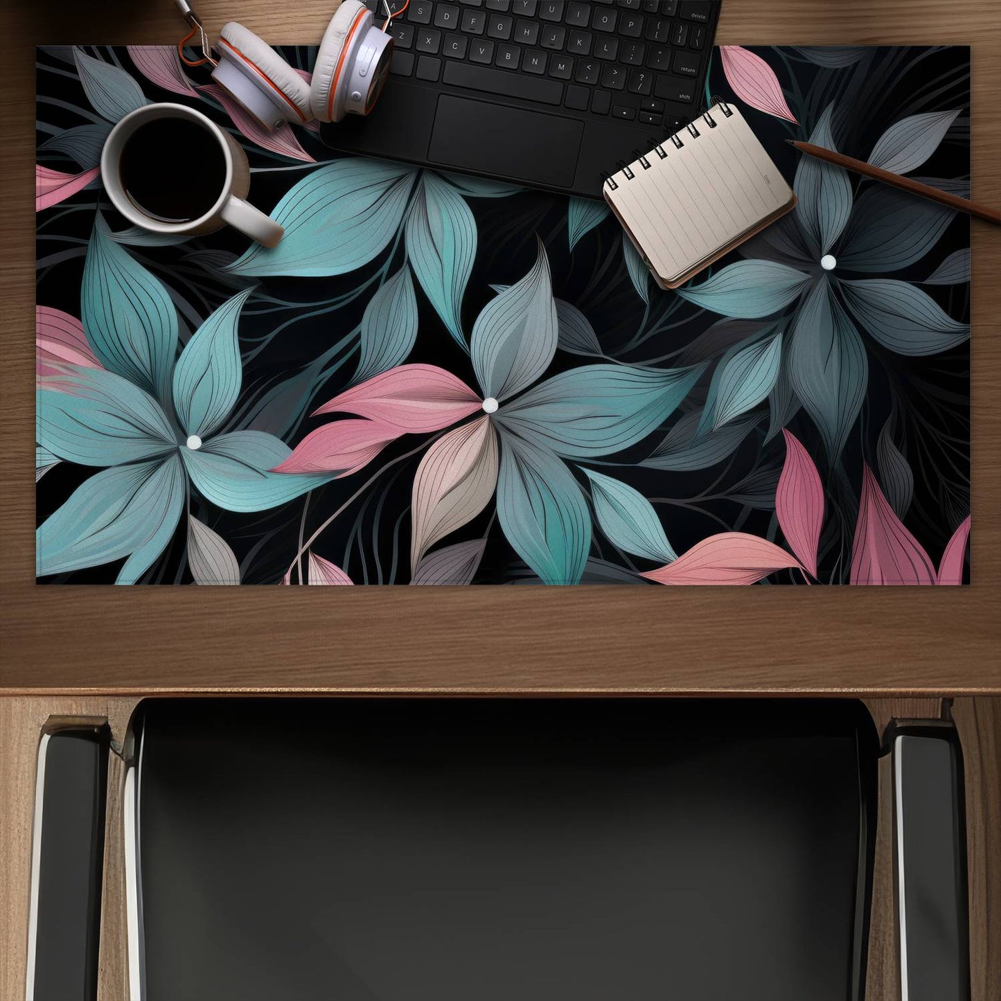 Desaturated flowers - Desk Mat