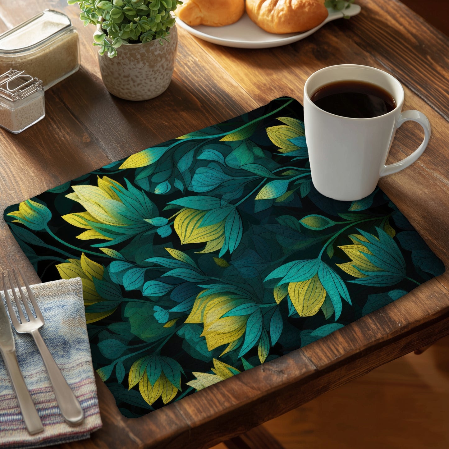 Intense Bloom Green Braided Polyester Placemat | Home Decor