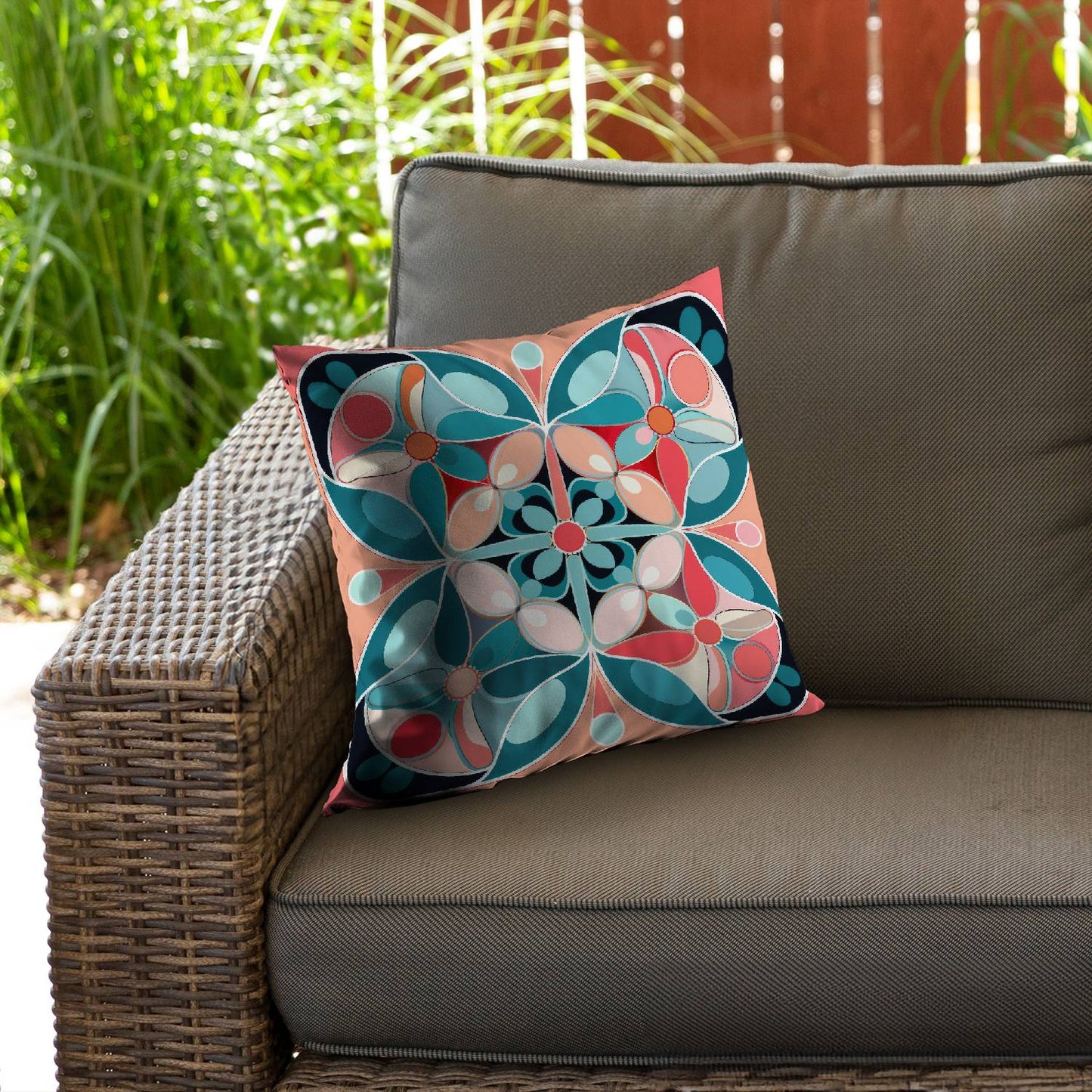 Sweet curves - Throw pillow - Print on demand