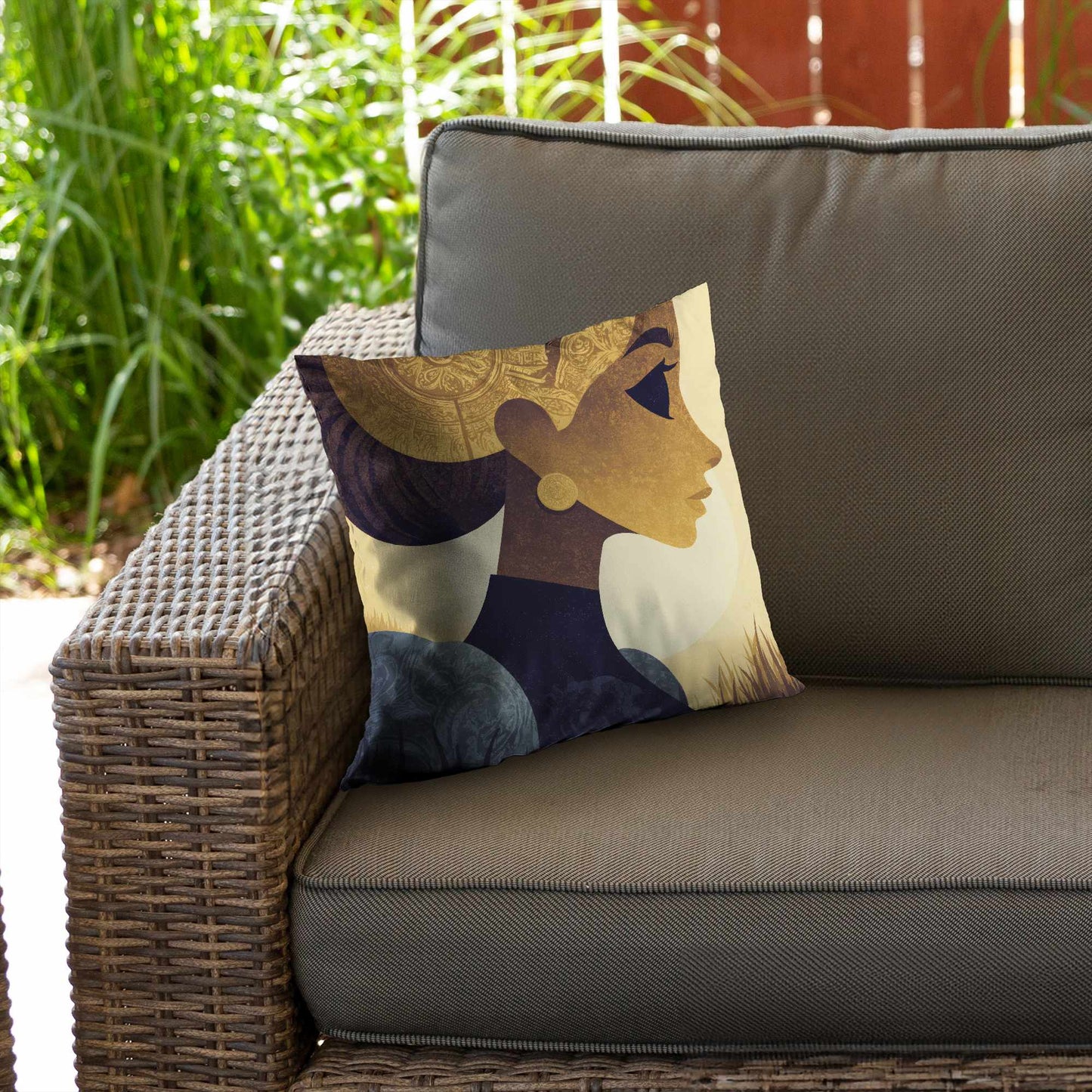 Oreiller décoratif en sergé polyester Golden Muse | Décoration d'intérieur