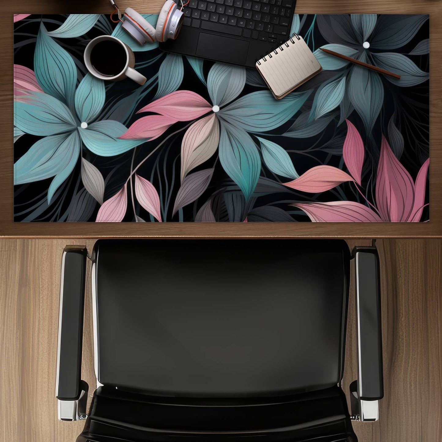Desaturated flowers - Desk Mat
