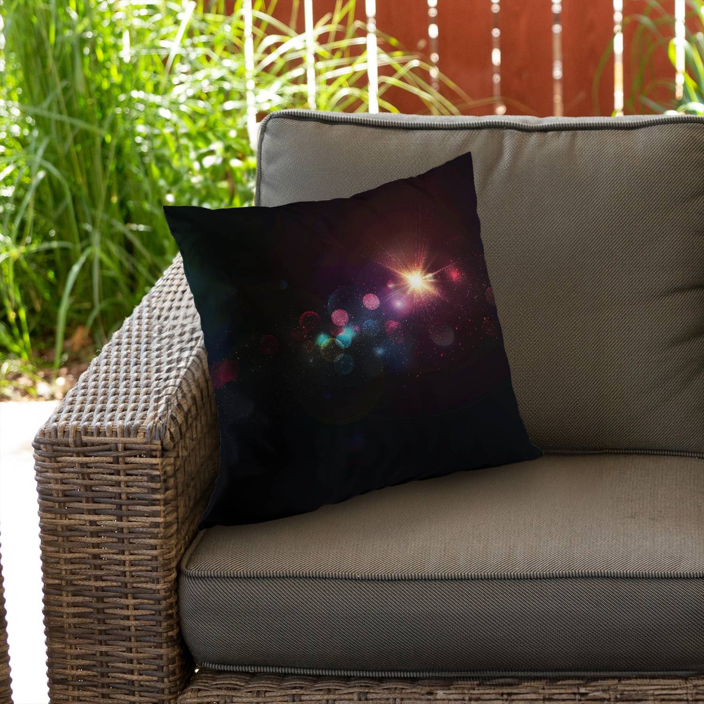 Flash - Throw pillow - Print on demand