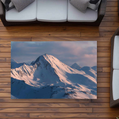 Tapis d'extérieur bleu Icy Peaks pour une décoration intérieure élégante