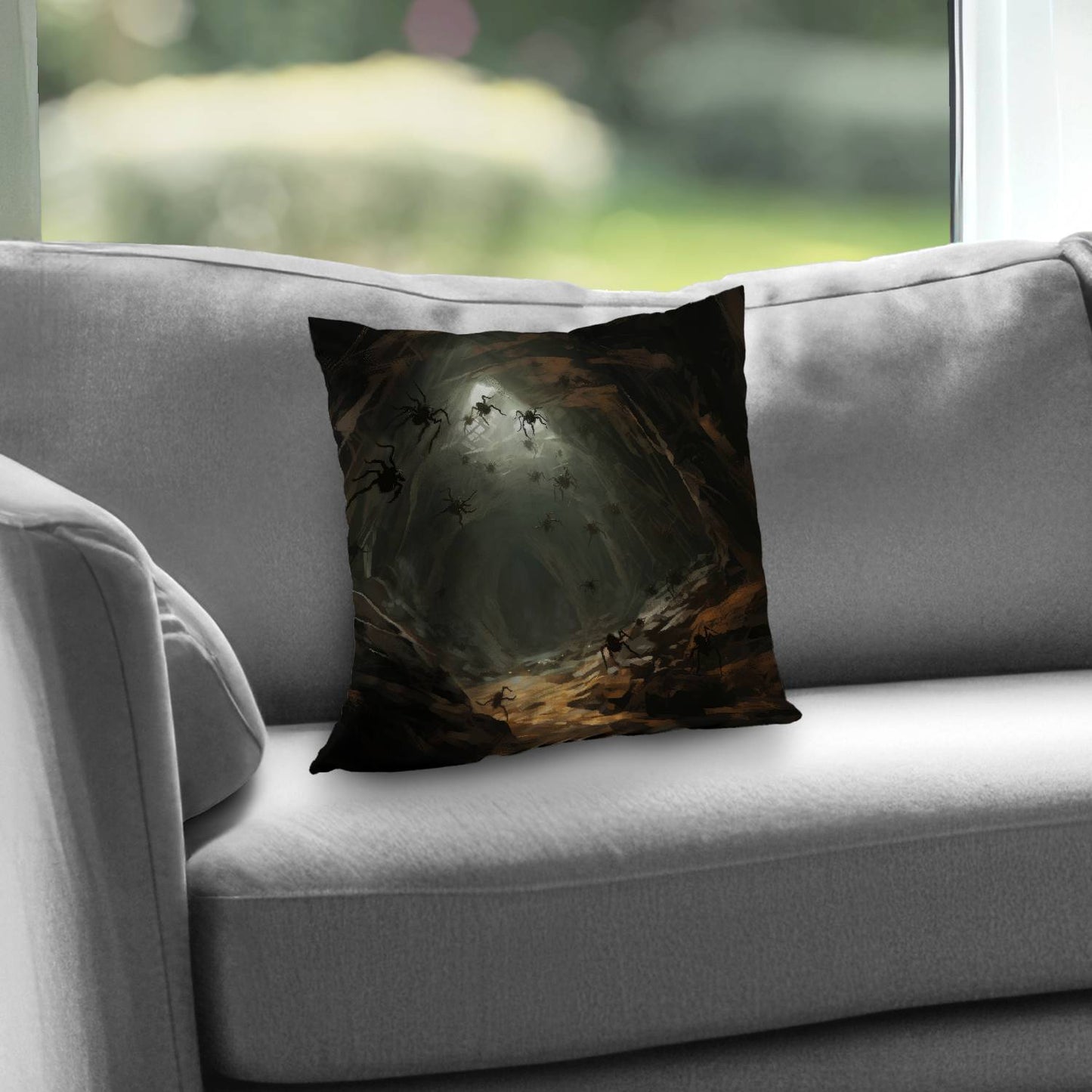 Eight legs of terror - Throw pillow - Print on demand