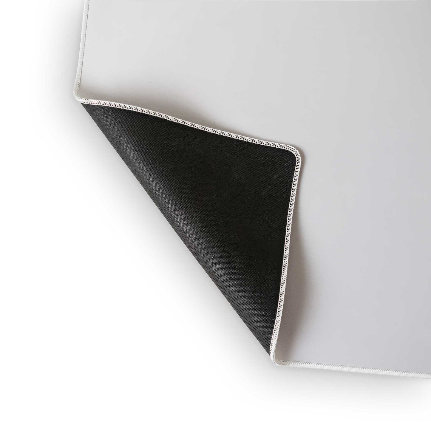 Tapis de bureau « Vers le Danger » – Accessoire de bureau élégant pour la décoration intérieure