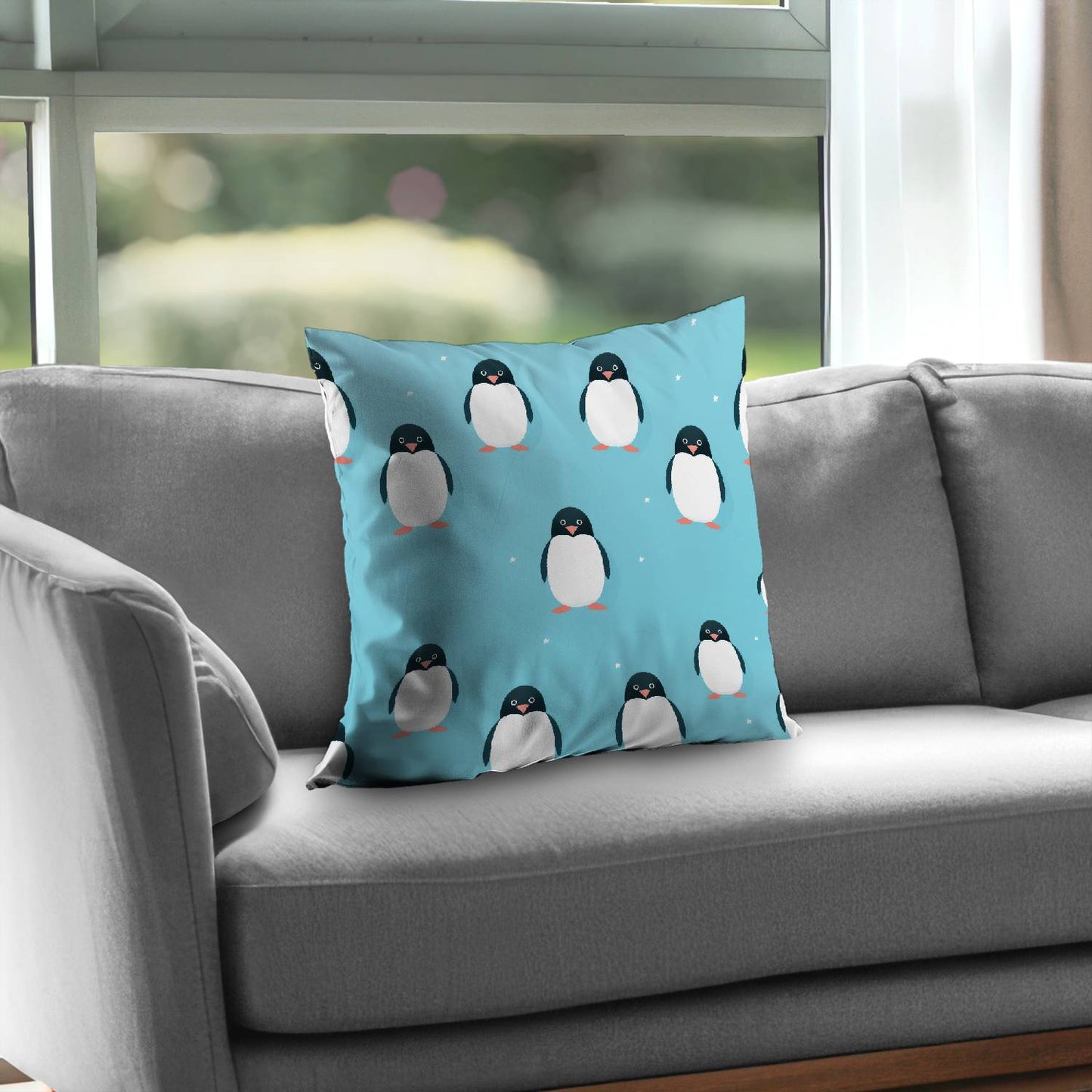 Penguin stare - Throw pillow - Print on demand