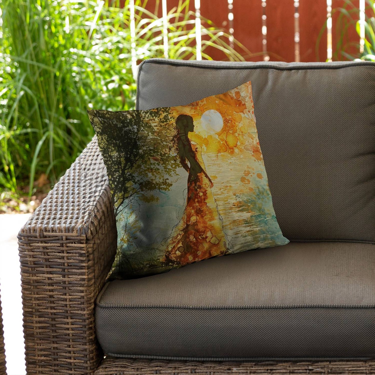 Peaceful sun - Throw pillow - Print on demand