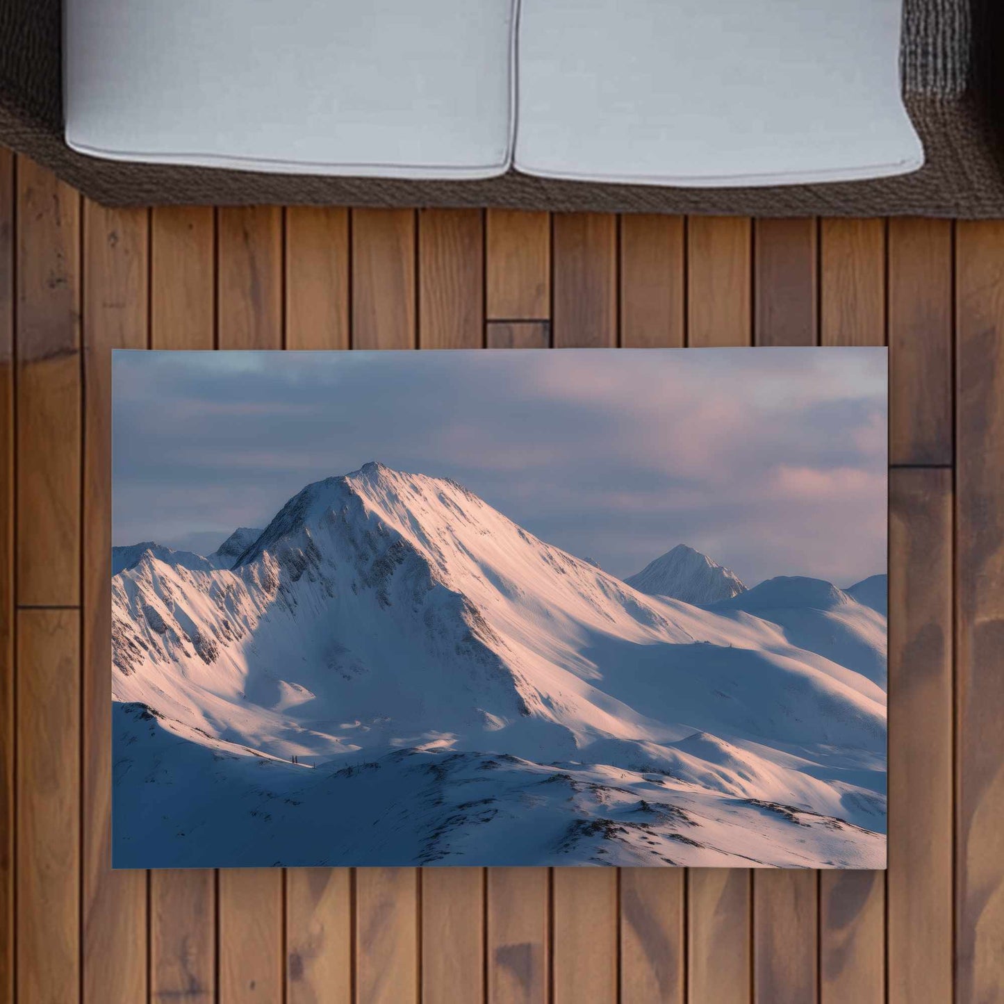 Tapis d'extérieur bleu Icy Peaks pour une décoration intérieure élégante