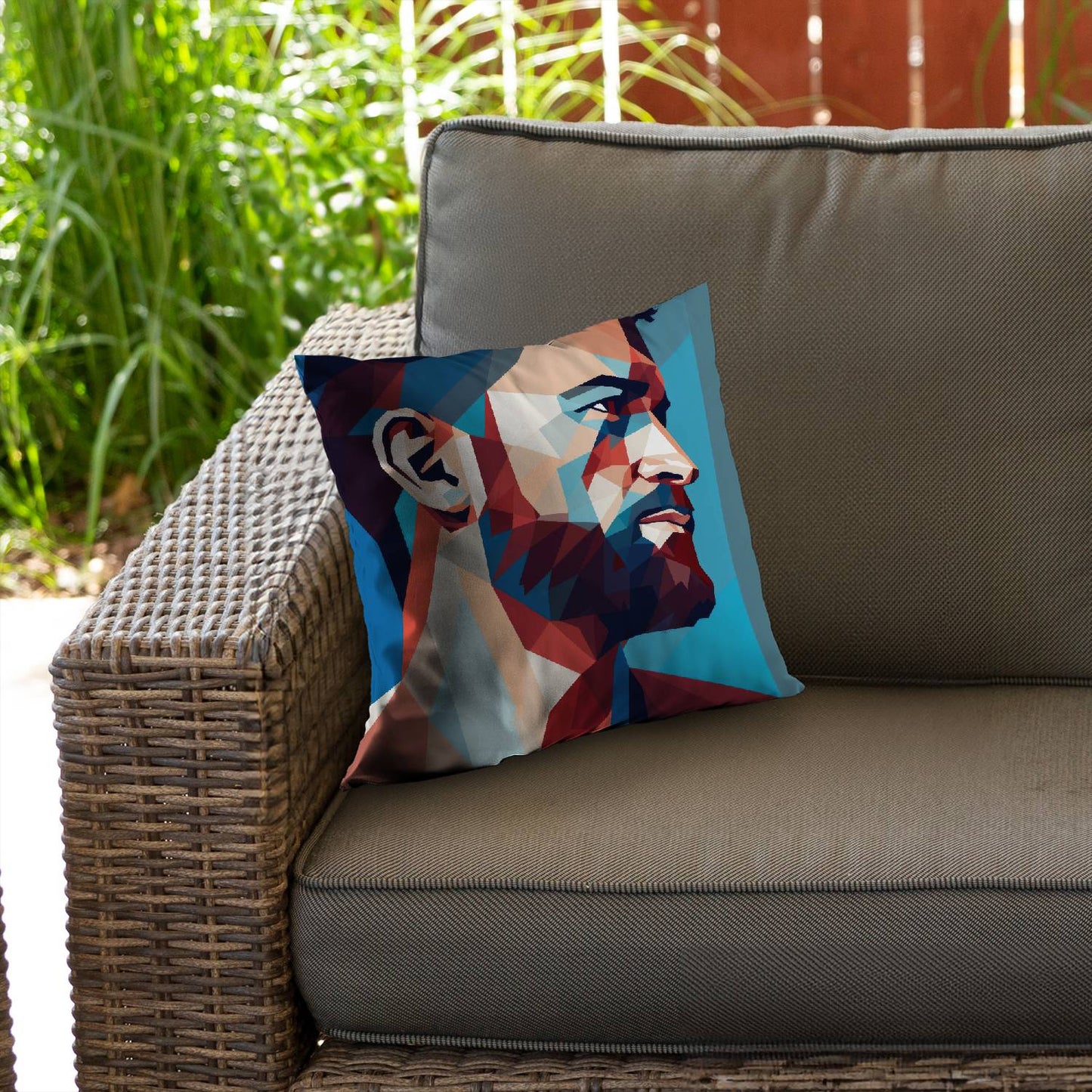 Essence of men - Throw pillow - Print on demand