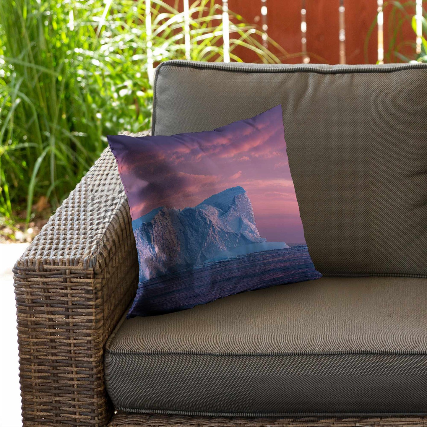 Coussin décoratif en sergé polyester Iceberg au crépuscule | Accessoire de décoration intérieure