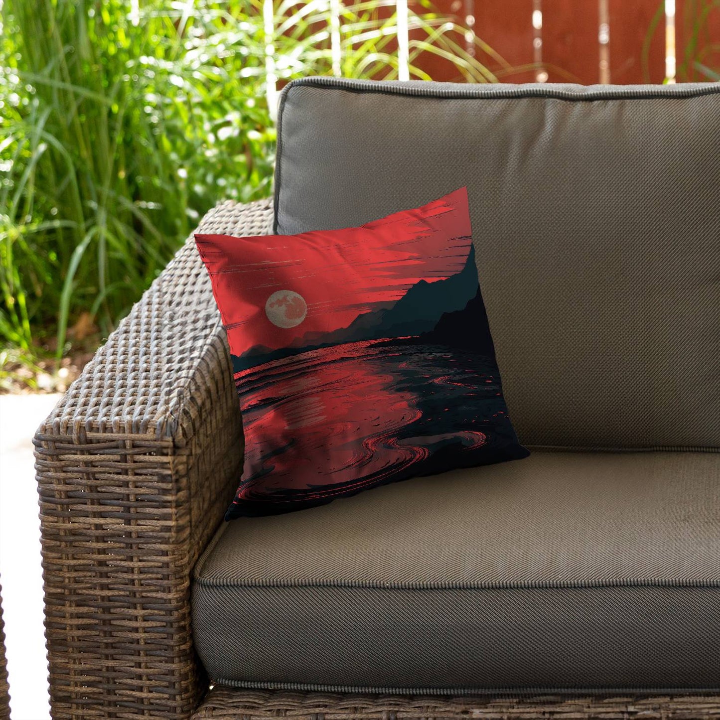 Bloody tides - Throw pillow - Print on demand