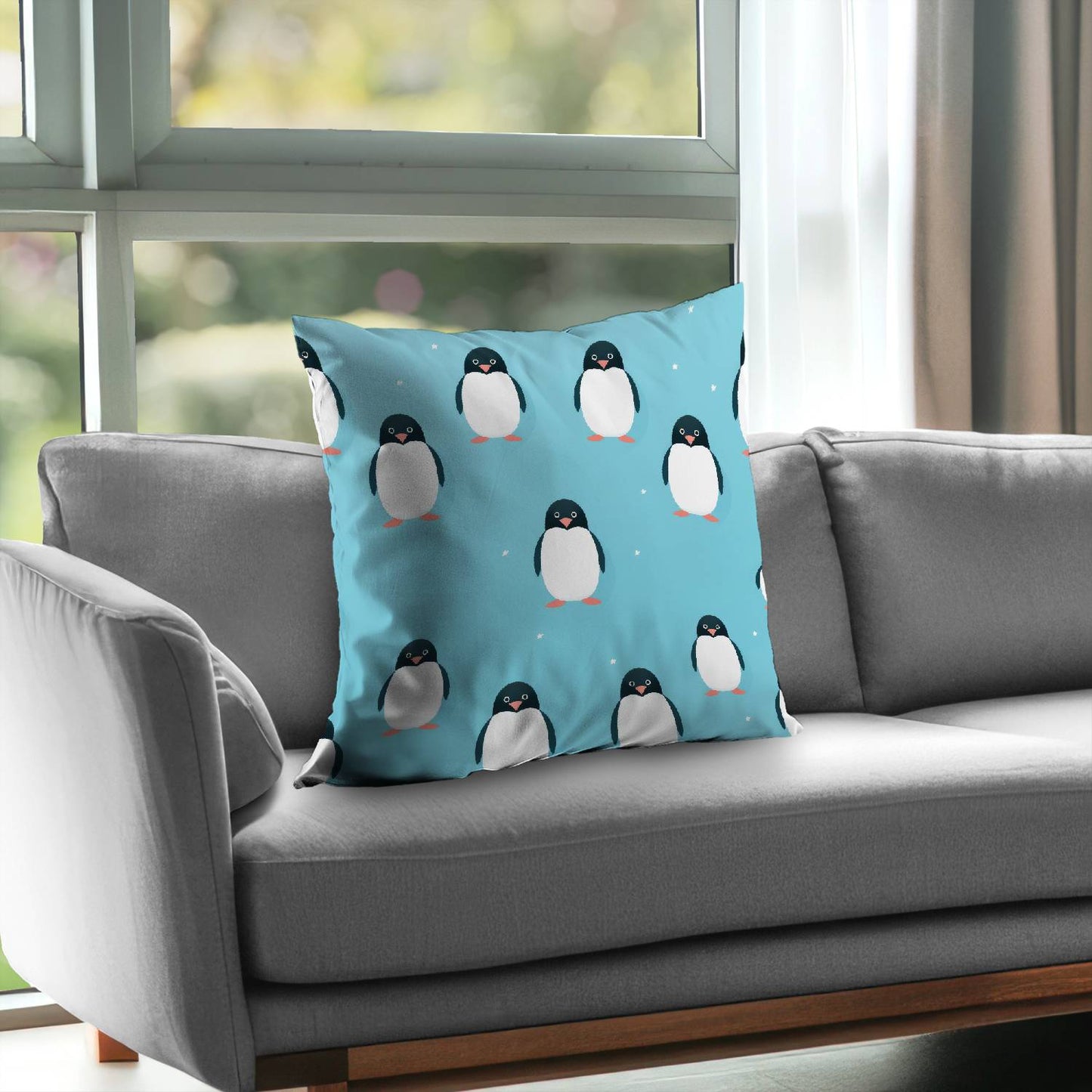 Penguin stare - Throw pillow - Print on demand