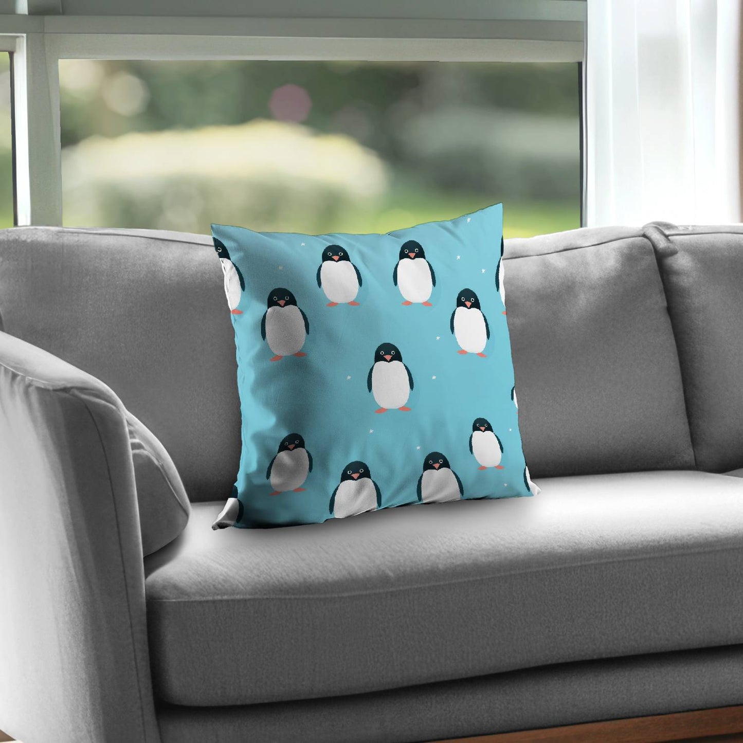 Penguin stare - Throw pillow - Print on demand