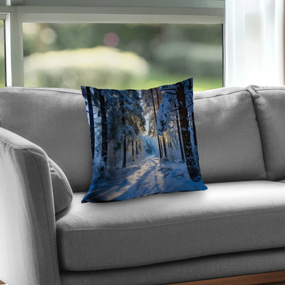 Coussin décoratif en sergé de polyester « Chemin enneigé » - Accessoire de décoration confortable pour la maison